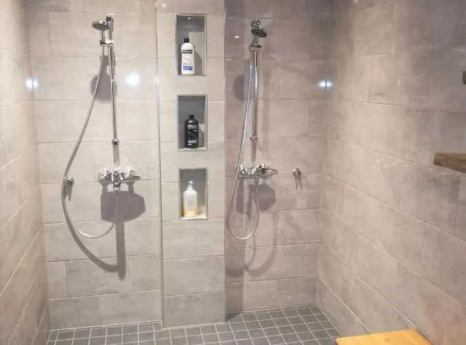 Chalet Leviday 1&2 *