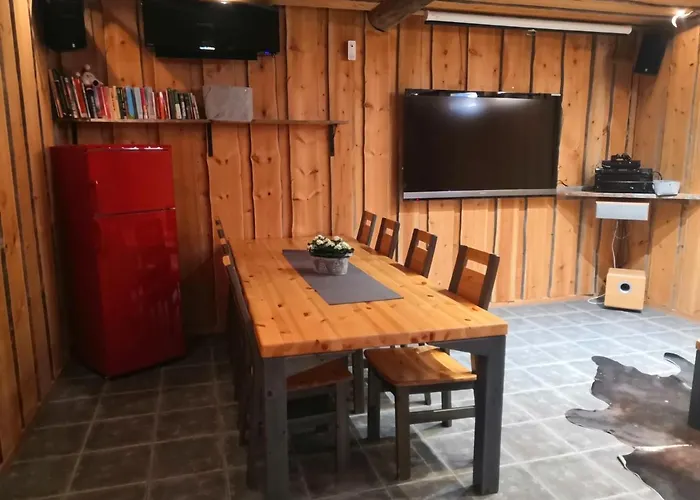 Chalet Leviday 1&2 *