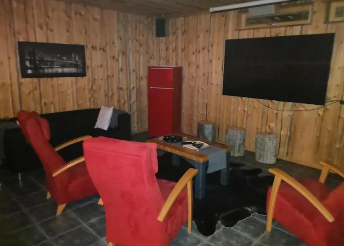 Chalet Leviday 1&2 *